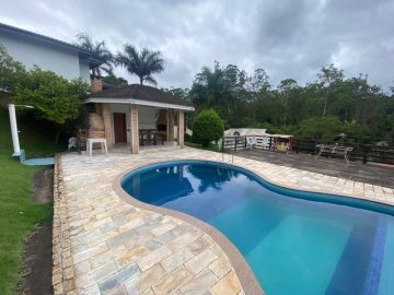 Casa em Condom�nio para Aluguel